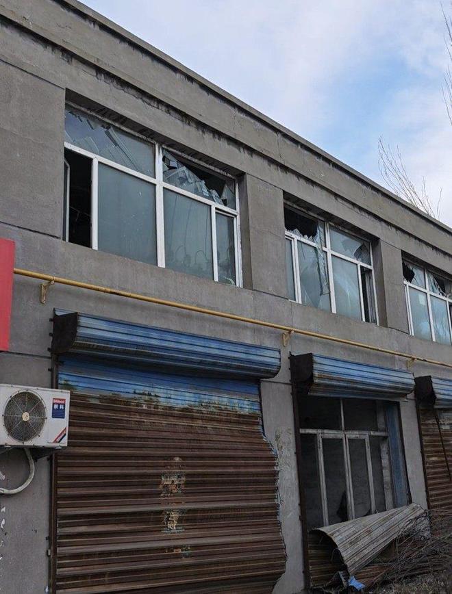 山西一工厂凌晨爆炸致5死 村民称窗户被震得直响