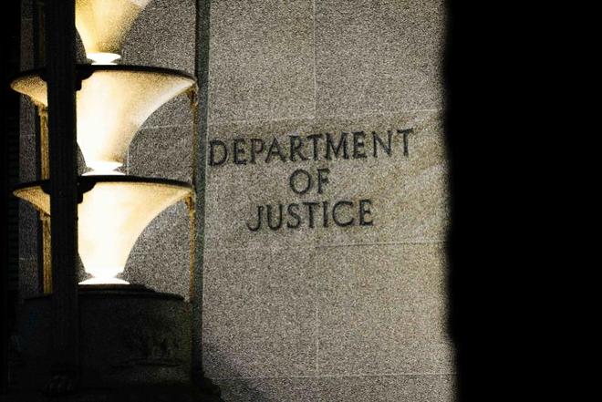 爱泼斯坦案最新公布 超38000处与特朗普相关