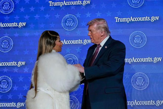 美名嘴讽刺特朗普：萝莉岛没了 买格陵兰和克林顿玩