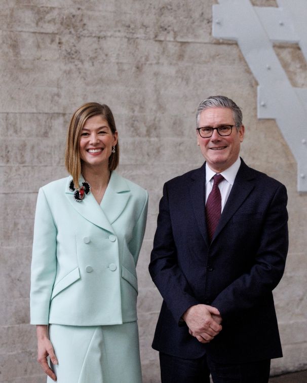 斯塔默访华后谈中国基建等领域行动速度：英国太慢了